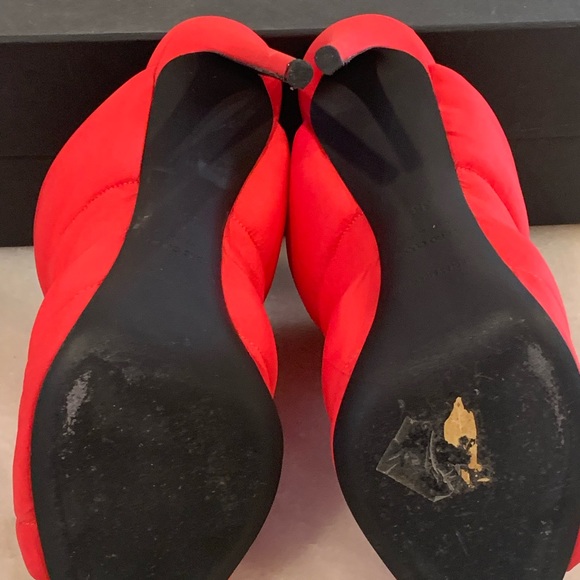 NICHOLAS KIRKWOOD
Puffer Mule in Red - Picture 7 of 11